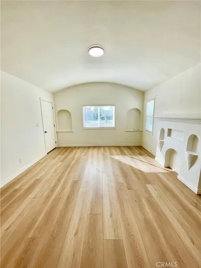 1504 S Garfield photo 2