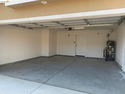 5725 Misty Wind CT photo 2