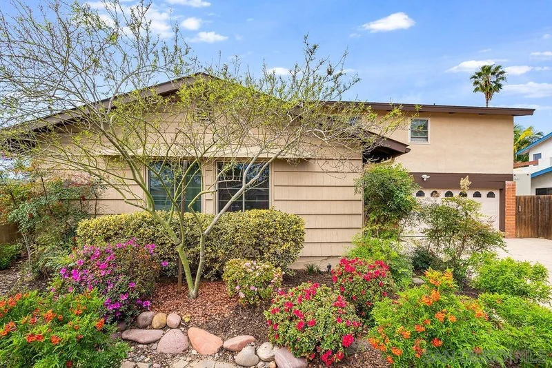 4210 Moraga Ave, San Diego, CA 92117