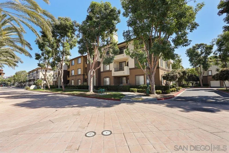 2184 Gill Village Way 503 photo 2