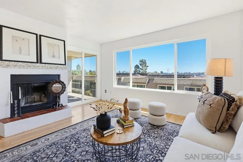 6225 Caminito Luisito, San Diego, CA 92111