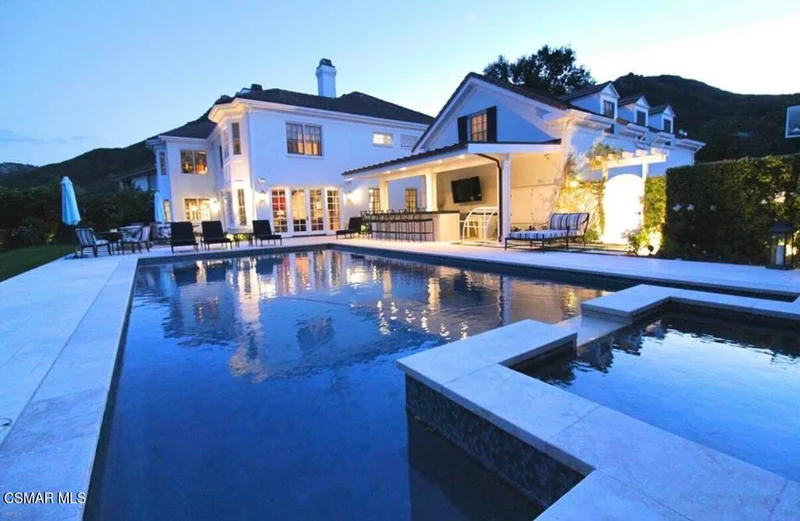 616 W Stafford Road, Thousand Oaks, CA 91361