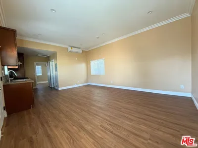 7632 Kraft Avenue photo 2