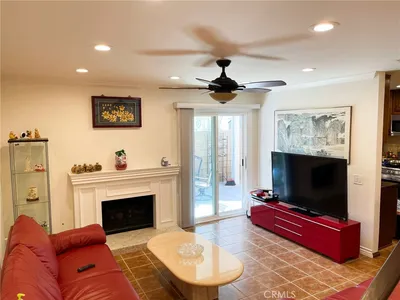 12828 Ramona 28 photo 2