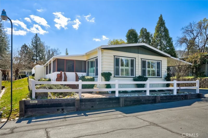 39678 Road 425 B, Oakhurst, CA 93644