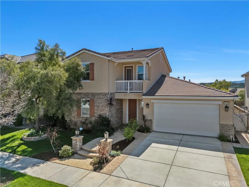 22462 Flatwater Court, Saugus, CA 91350