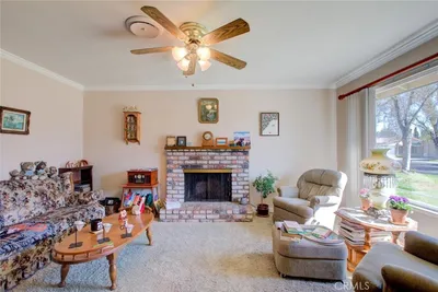 1625 Sheldon photo 2