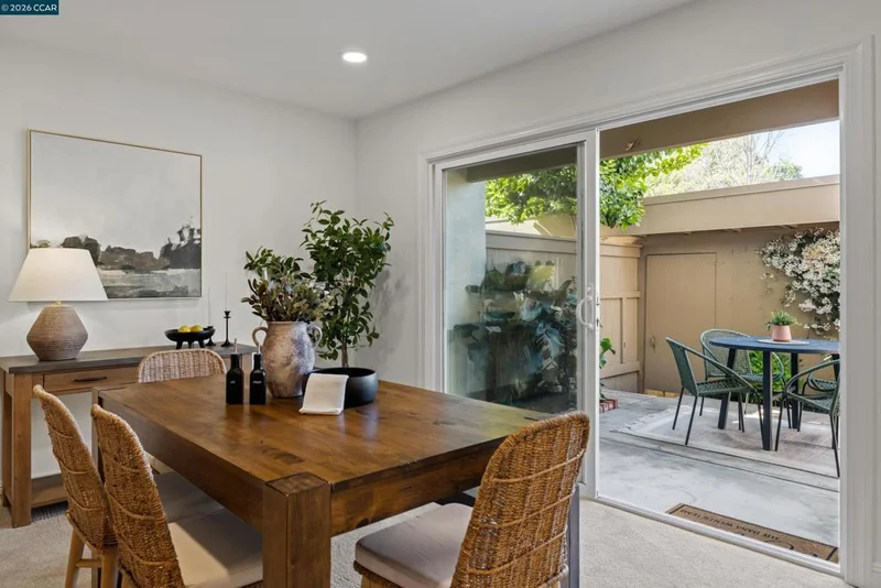 1900 Pomar Way, Walnut Creek, CA 94598-1423