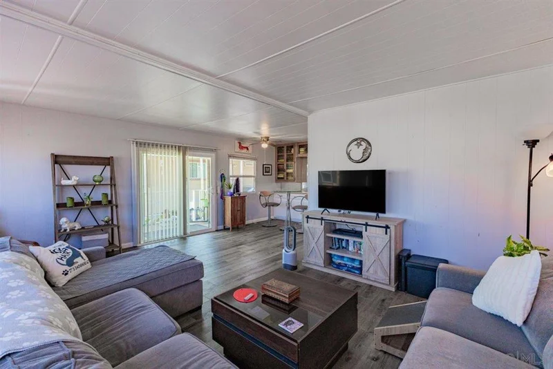 8712 Magnolia Ave Space 82, Canyon Areas, CA 92071
