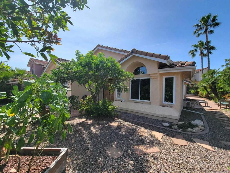 11786 River Rim Rd, San Diego, CA 92126