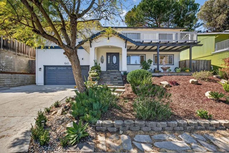 10471 Scenic, Cupertino, CA 95014