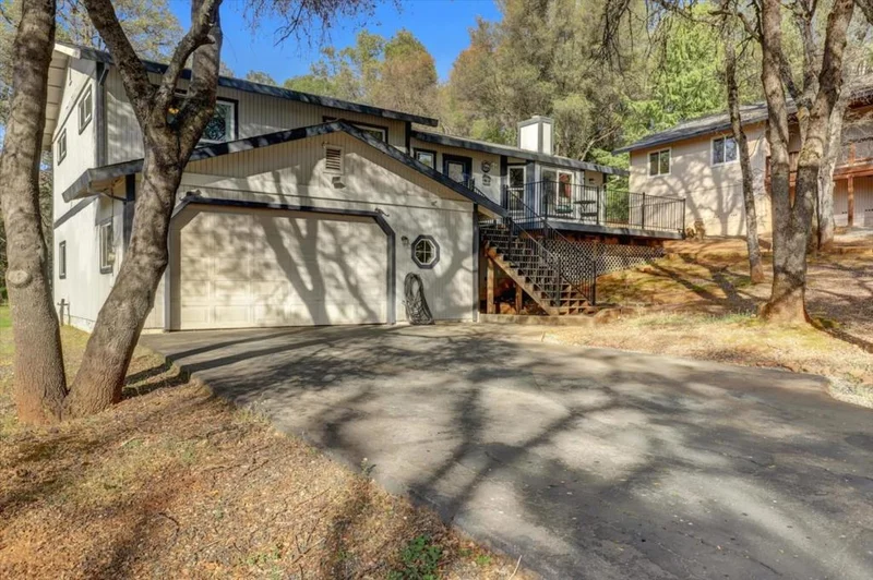 11544 Torrey Pines Drive, Auburn, CA 95602