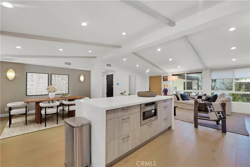 4941 Rigoletto Street photo 2