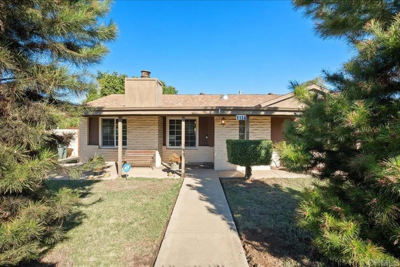 1186 1188 E Lexington Avenue, El Cajon, CA 92019