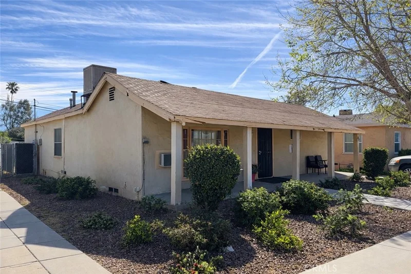 1737 Waterman