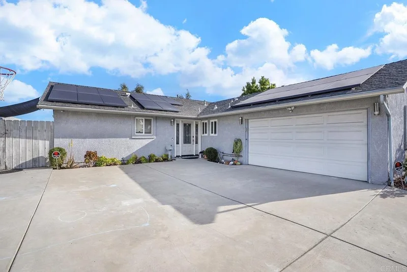 1234 El Mio Drive, El Cajon, CA 92020