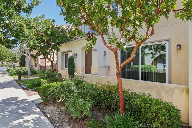 Photo 2 of 44929 Bellflower Lane