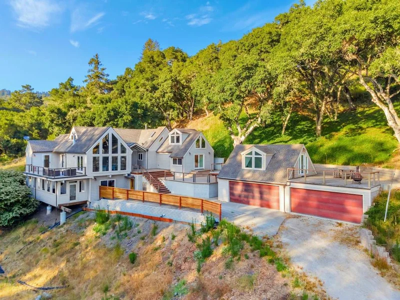411 Hecker Pass Road, Watsonville, CA 95076