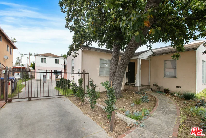 13623 Vanowen, Van Nuys, CA 91405