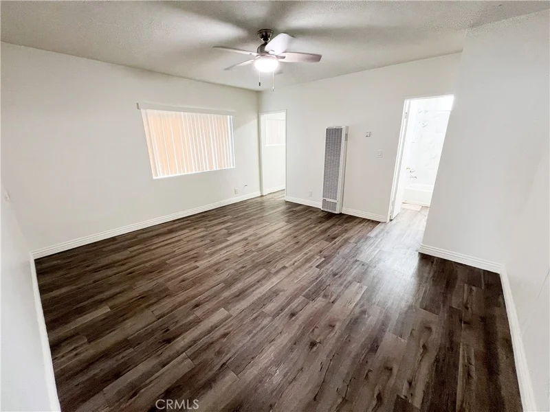 Photo 2 of 12926 Doty Avenue 20