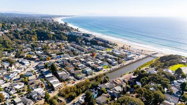 Photo 2 of 204 Aptos Beach Drive