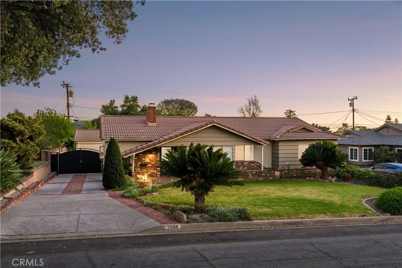 1048 E Comstock Avenue, Glendora, CA 91741