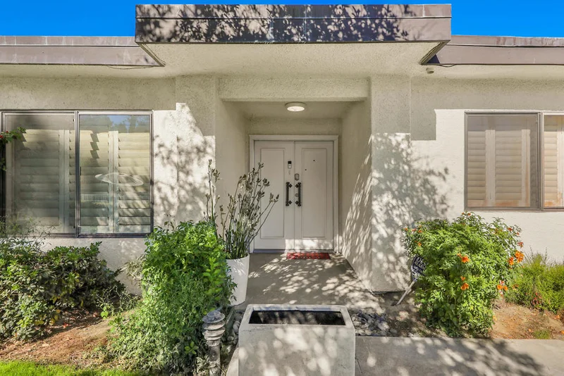 Photo 2 of 47 Juan Carlos Drive