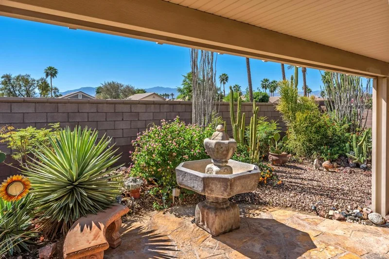 Photo 2 of 78275 Estancia Drive