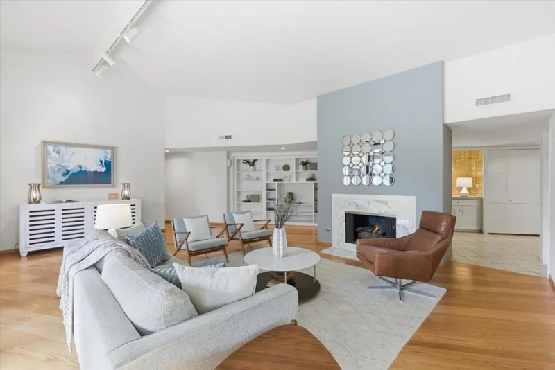 300 Sand Hill Circle 301, Menlo Park, CA 94025