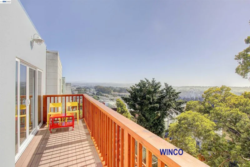 263 Ralston Street photo 2