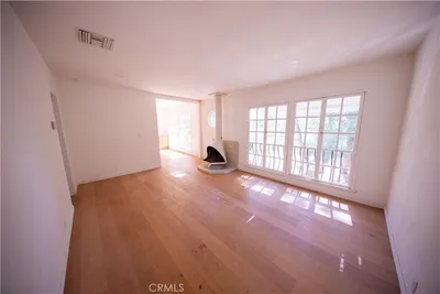 785 Skyland photo 2