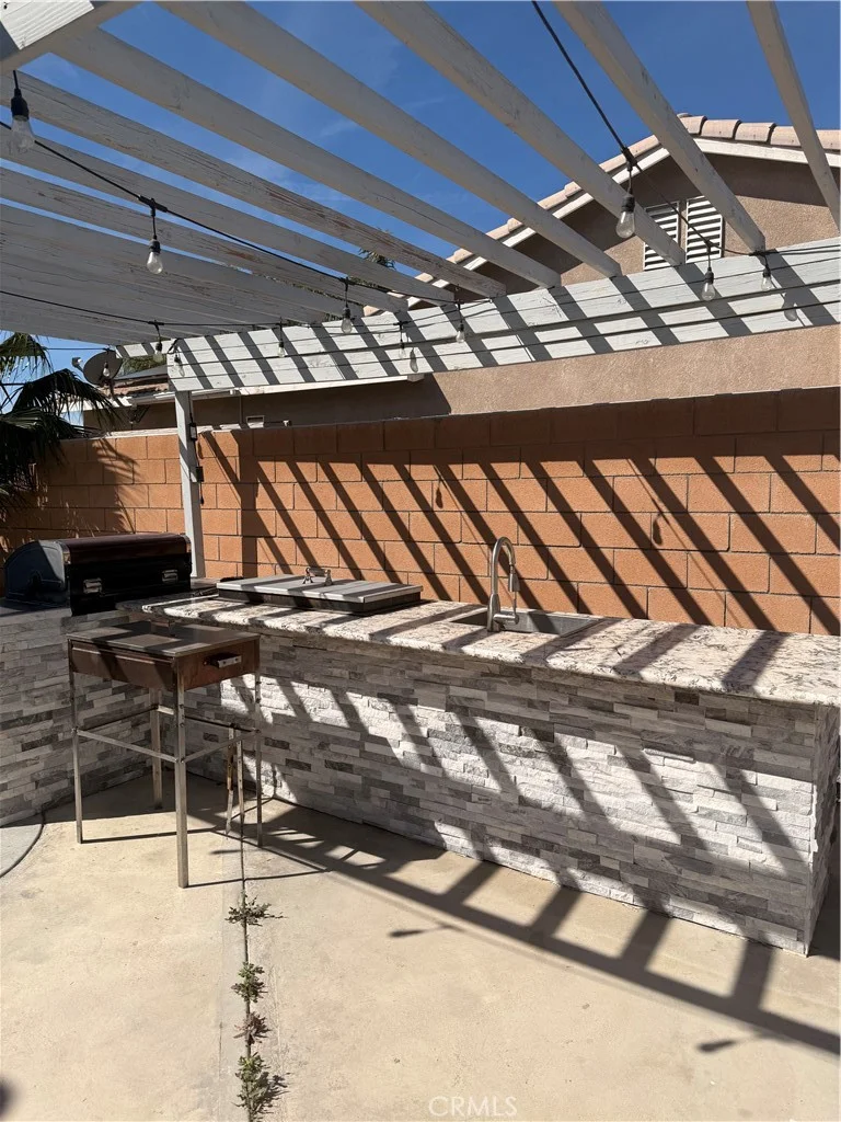 68792 Ridge Crest photo 2