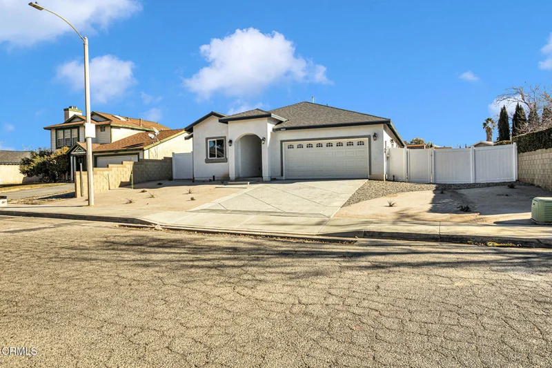 45060 Andale Avenue photo 2