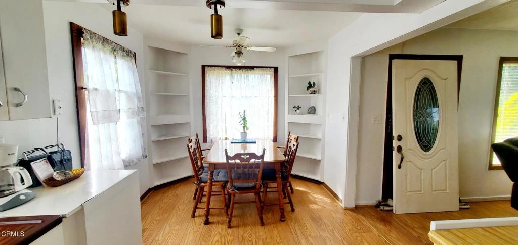Interior 4