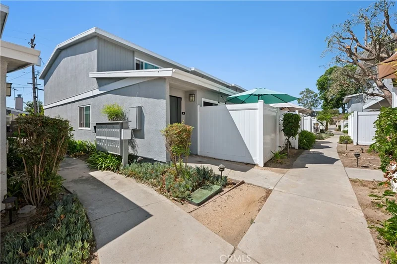 Photo 2 of 25018 Eshelman Avenue 23