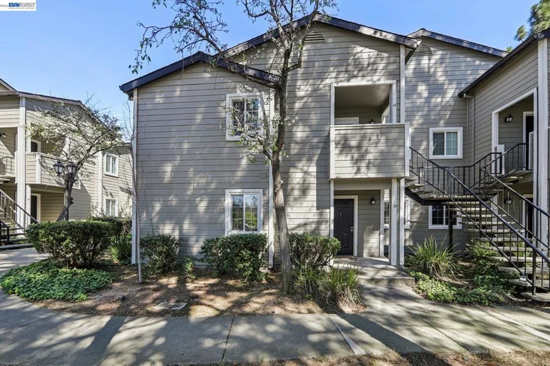 630 Canyon Oaks Drive D photo 2