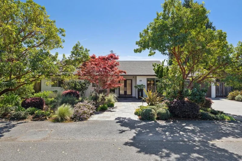 100 Yerba Santa Avenue, Los Altos, CA 94022