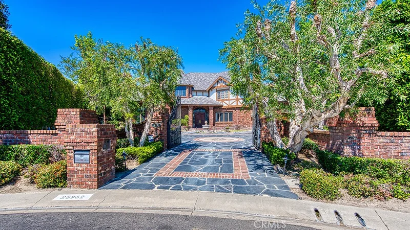 25962 Poker Flats, Laguna Hills, CA 92653