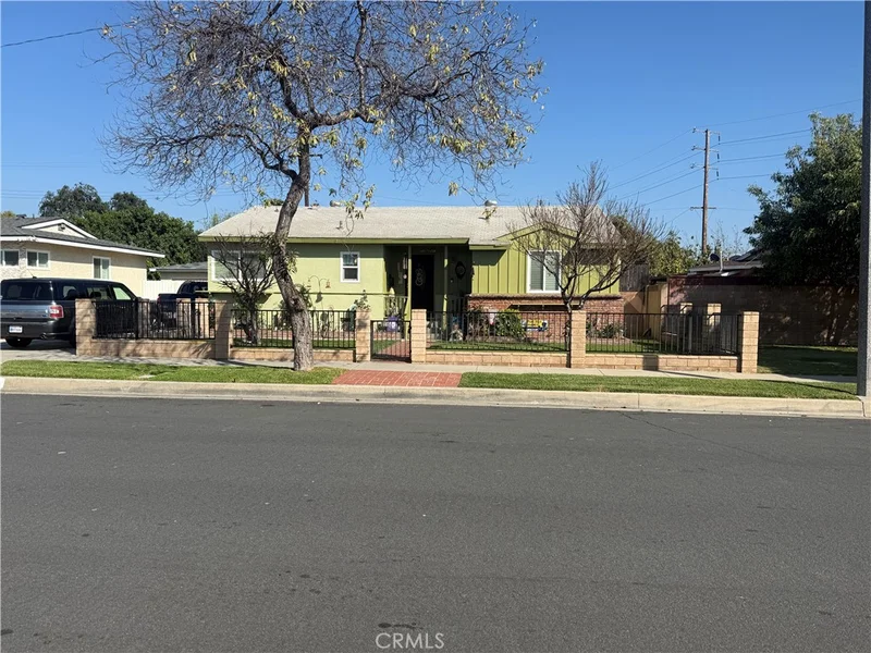 Photo 2 of 110 Rigsby Street