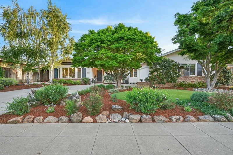 1241 Levin Avenue, Mountain View, CA 94040