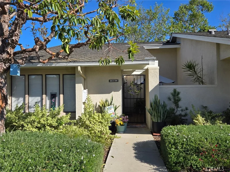 8886 Modoc Circle 1203B, Huntington Beach, CA 92646