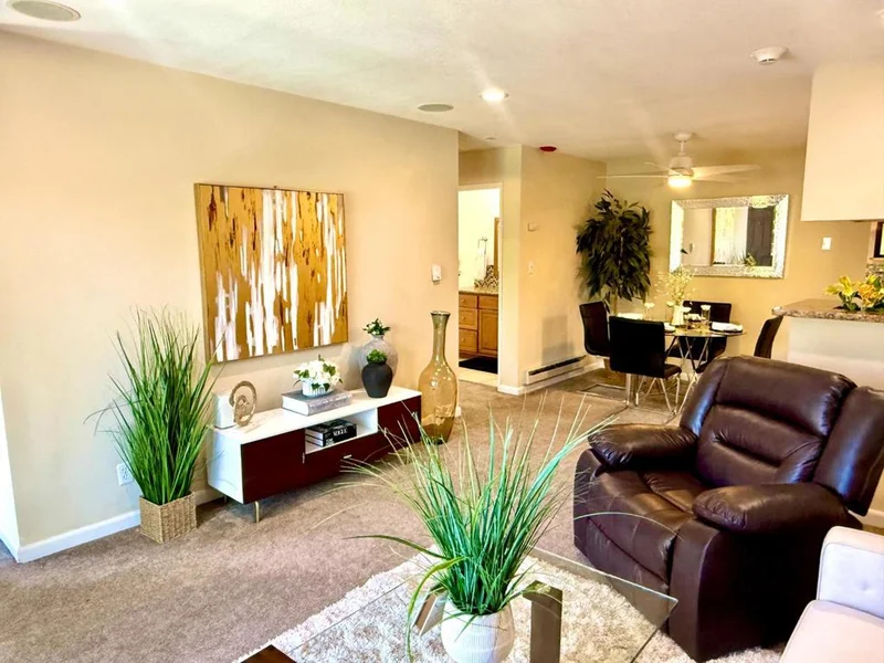 2250 Monroe Street 201 photo 2