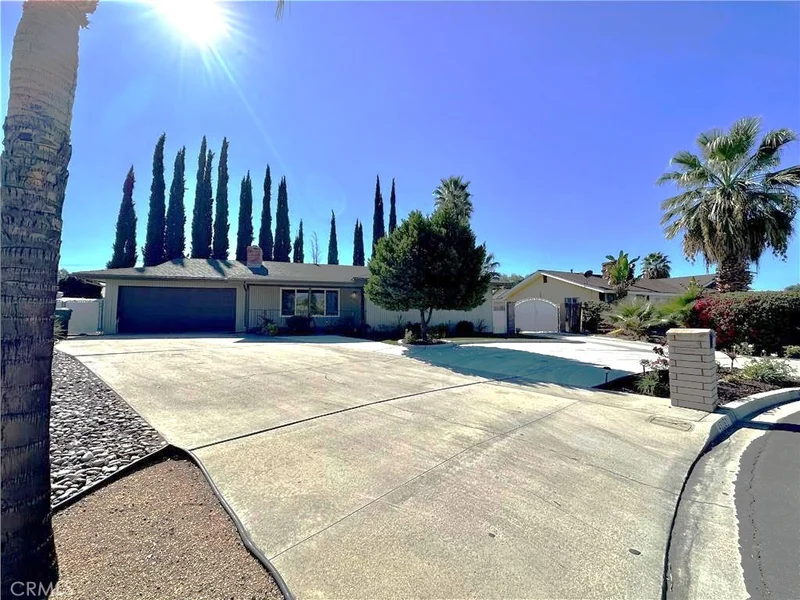43251 San Mateo Way, Hemet, CA 92544