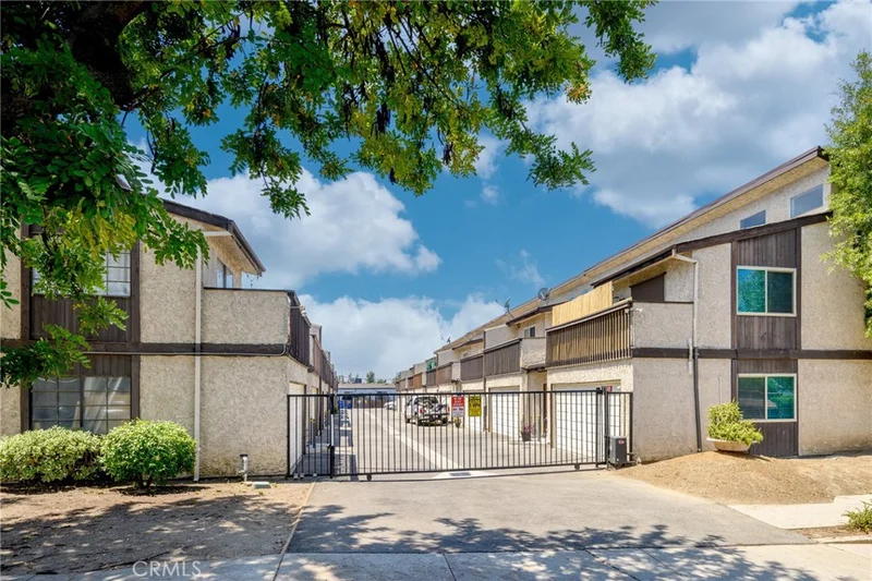 3827 W Avenue 41 photo 2
