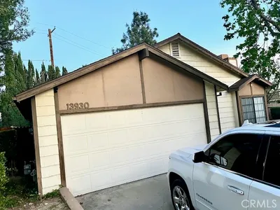 13930 Olive Grove photo 2
