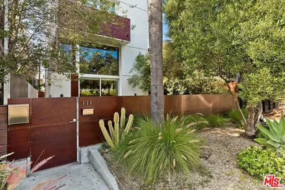 111 Eastwind Street photo 2