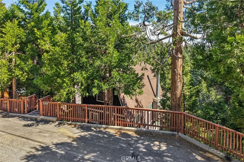 Photo 2 of 2409 Spring Oak Drive