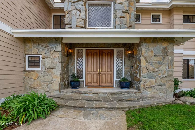 Photo 2 of 11300 Highridge Court