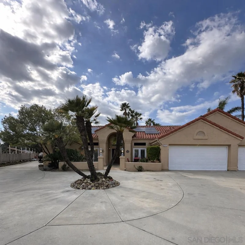 8914 Summerhill Pt, Alpine, CA 91901
