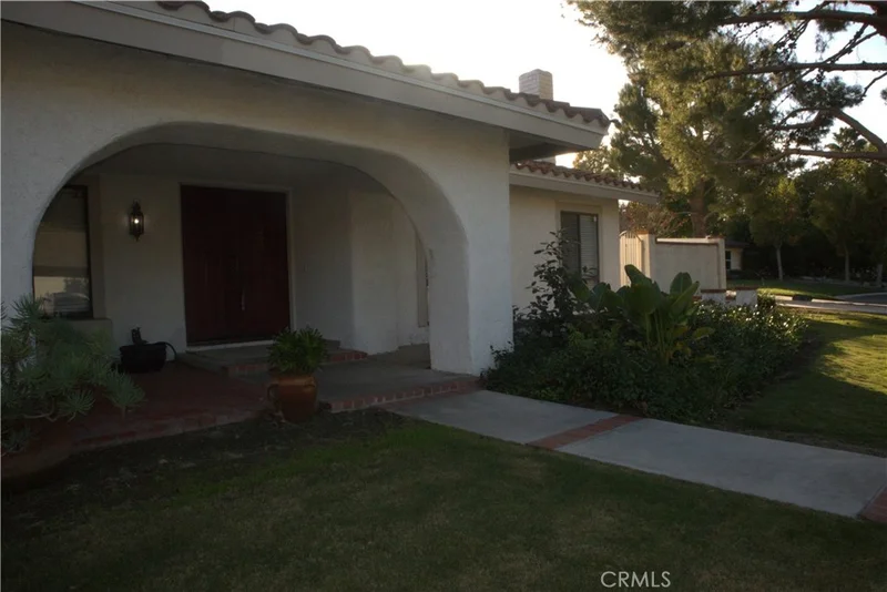Photo 2 of 12684 Hinton Way